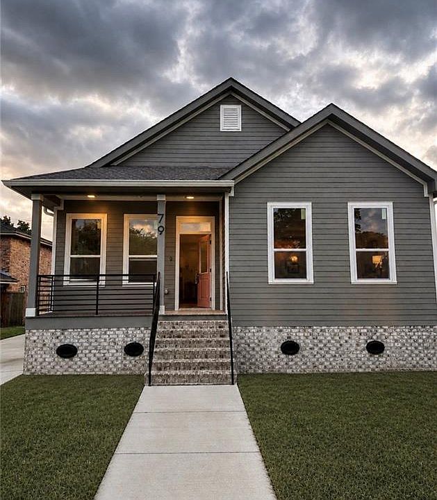 1st image of 79 W Chalmette Cir