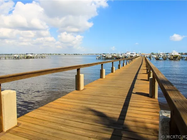 150 SE Four Winds Dr APT 304, Stuart, FL 34996