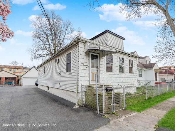 106 Winham Ave, Staten Island, NY 10306