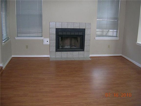 3rd image of 7818 Royan Dr
