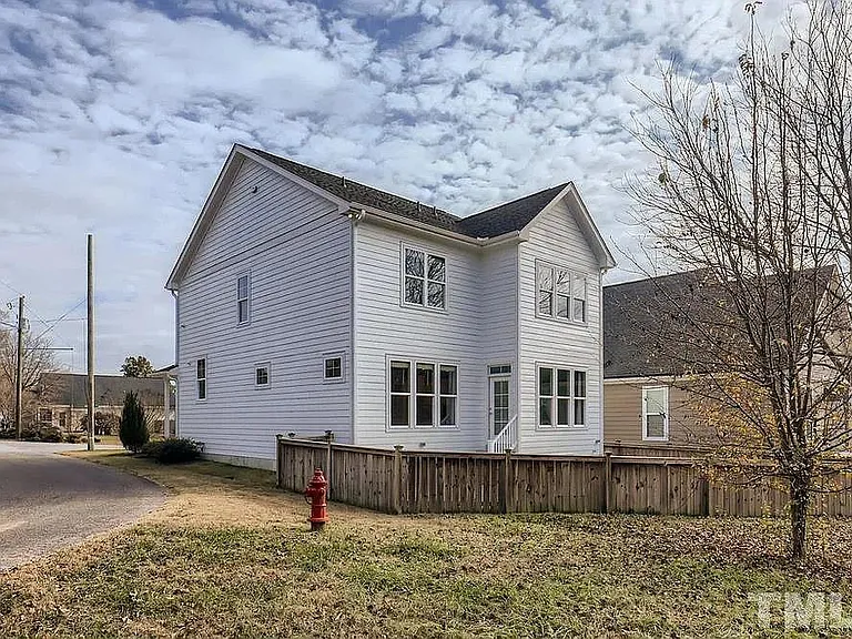 501 Germaine St — Photo 28