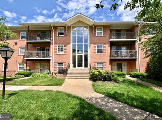 3330 Spring Ln APT D42, Falls Church, VA 22041