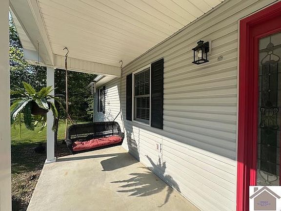 5th image of 707 Cecile Dr
