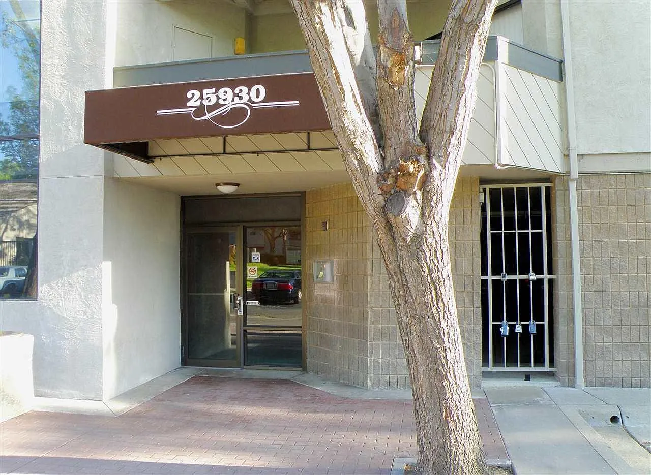2 bed, 1286 sqft, $2,900 — Photo 2
