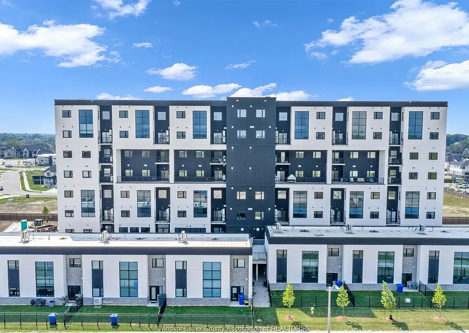 4300 Laurier Pkwy #479