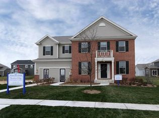 3510 Gallant Fox Dr, Elgin, IL 60124