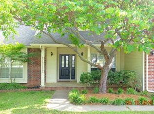 2976 E Whippoorwill Ln, Fayetteville, AR 72701