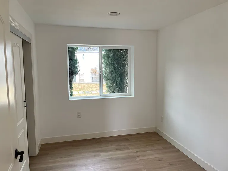 255 S Avenue 55 — Photo 5