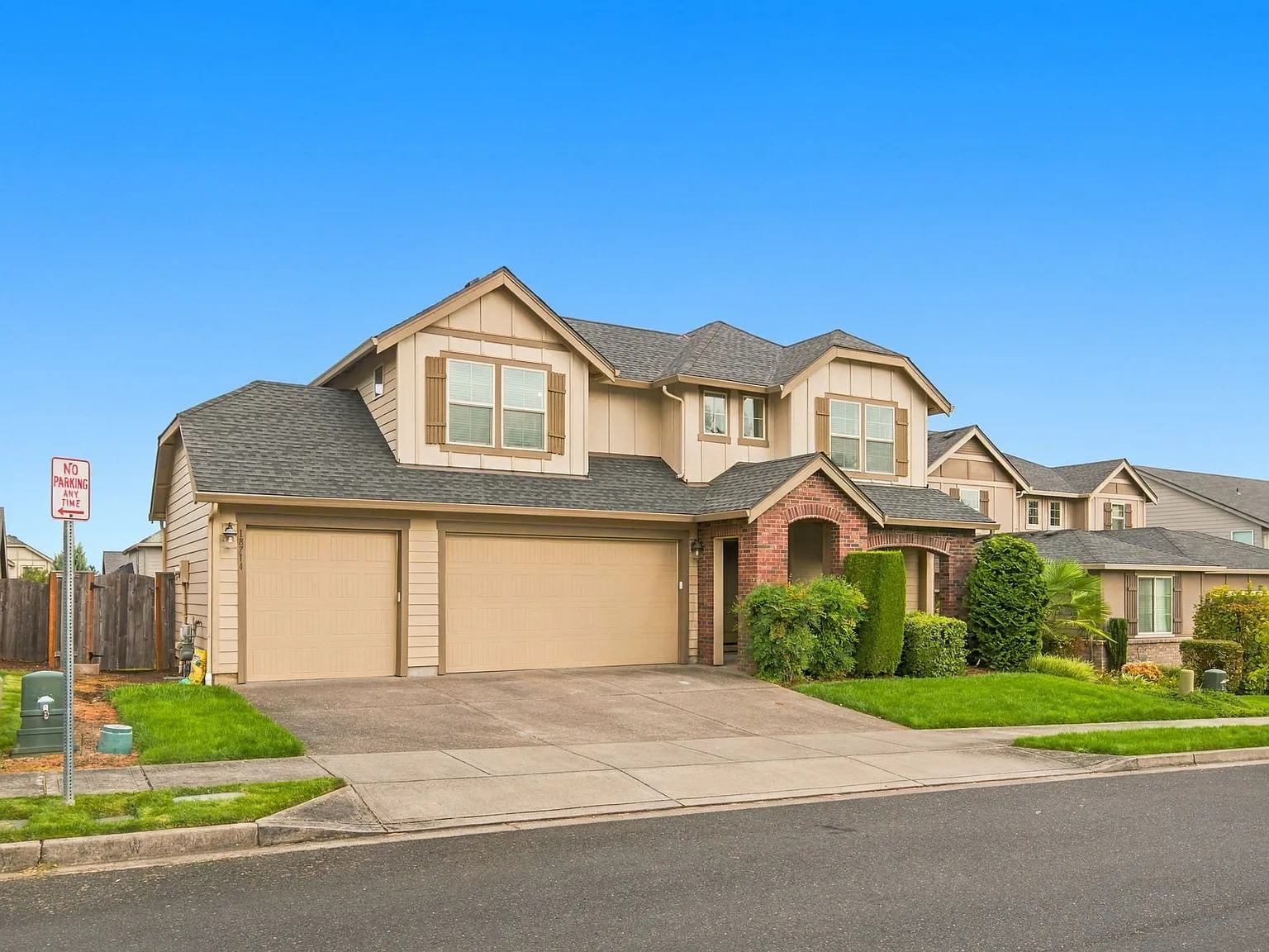 3 bed, 2.5 bath, 2613 sqft, $3,190 — Photo 1