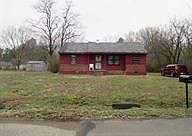 1st image of 380 Sullivan Dr