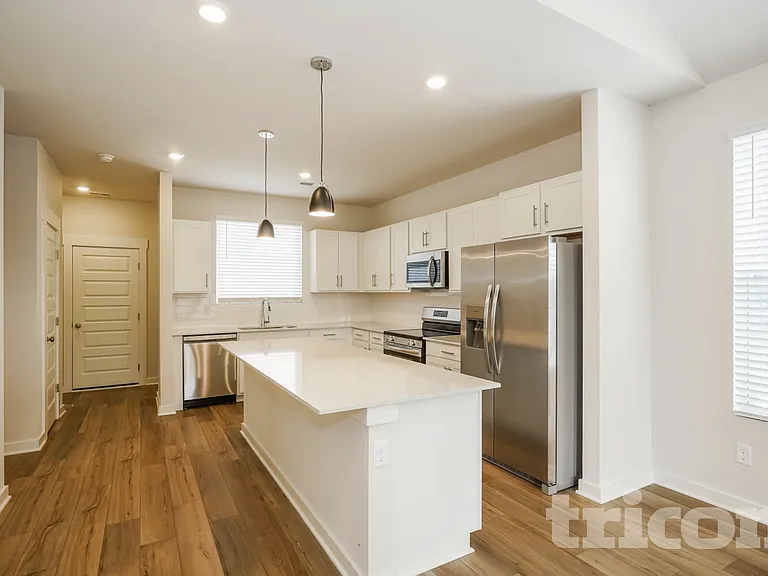 361 Park Glen Dr — Photo 5