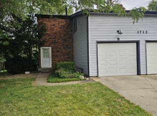 1712B Linda Ln, Normal, IL 61761