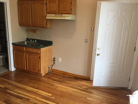 Rented by M & J Tenaglia Realty Corp | media 16