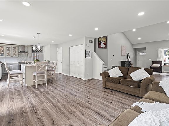 4th image of 1771 Hickory Park Ln