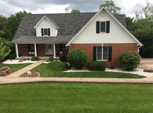 817 Hillcrest Dr, Owensville, MO 65066