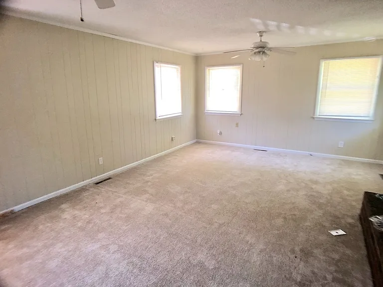 3808 Parkwood Dr — Photo 10