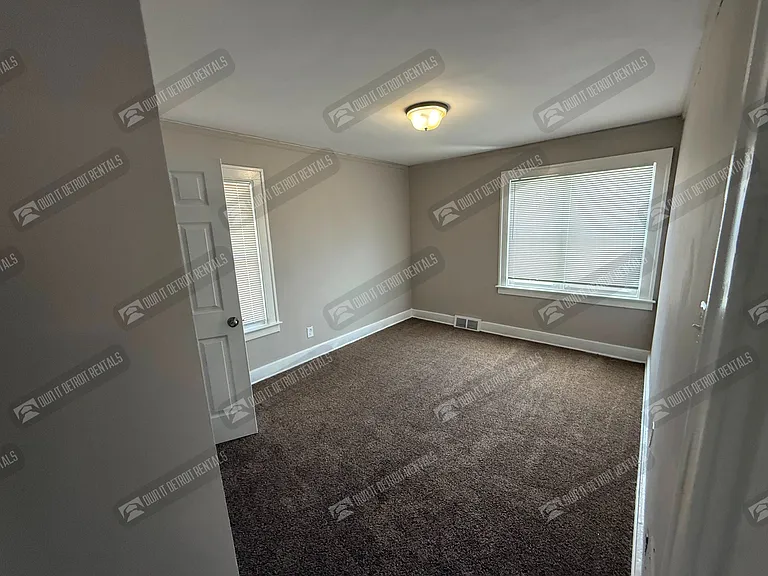 19263 Conley St — Photo 14