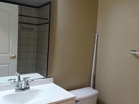 4th image of 2180 Country Club Dr APT 207