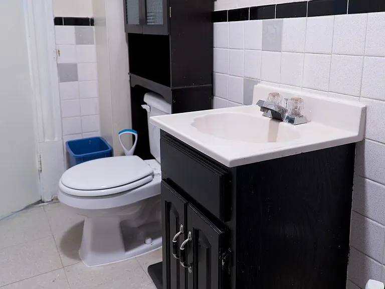 73 Crescent Ave #2 — Photo 5
