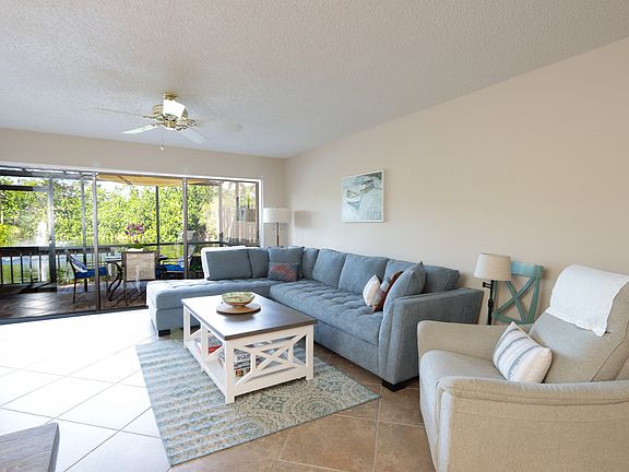 3rd image of 823 Meadowland Dr APT E