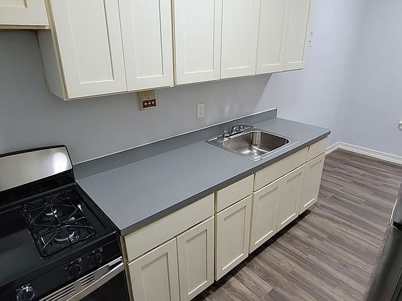 3rd image of 3574 Dekalb Ave APT 3I