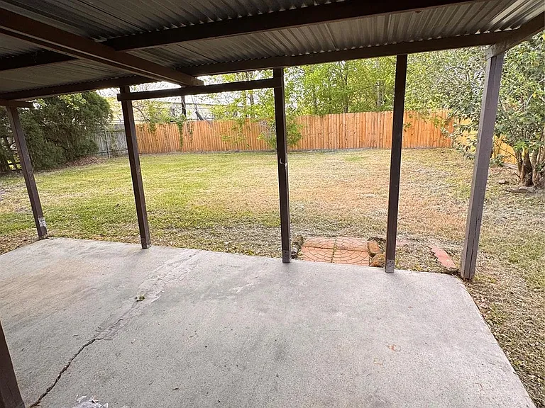 604 Briarclift Ln — Photo 7