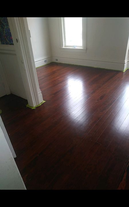 2nd image of 1060 S Van Ness Ave