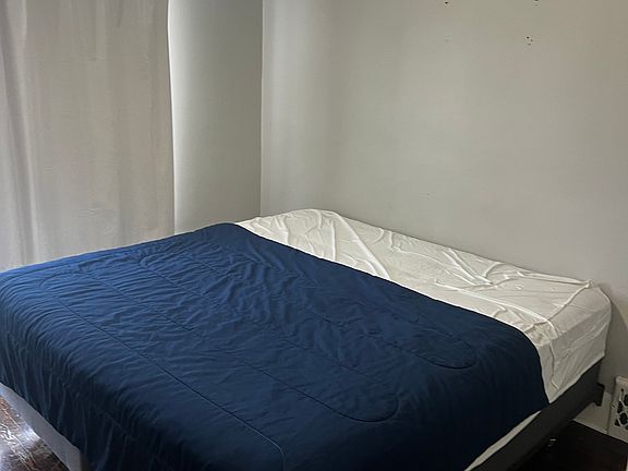 5th image of 4313 Rainbow Blvd #2