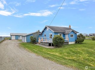 18420 W Hickox Rd, Mount Vernon, WA 98273