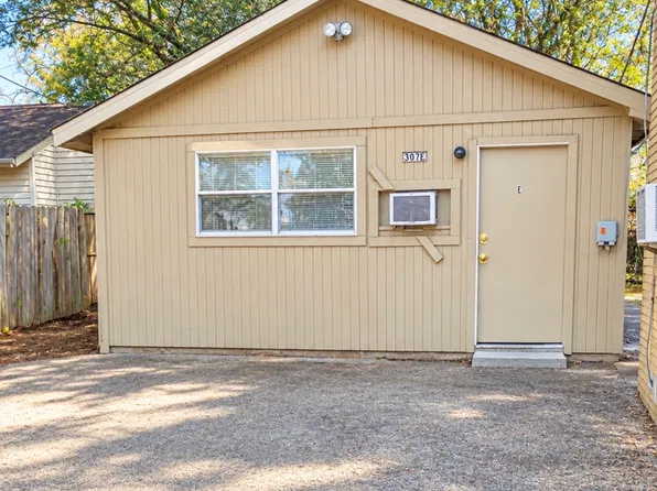 307 E College St, Longview, TX 75601