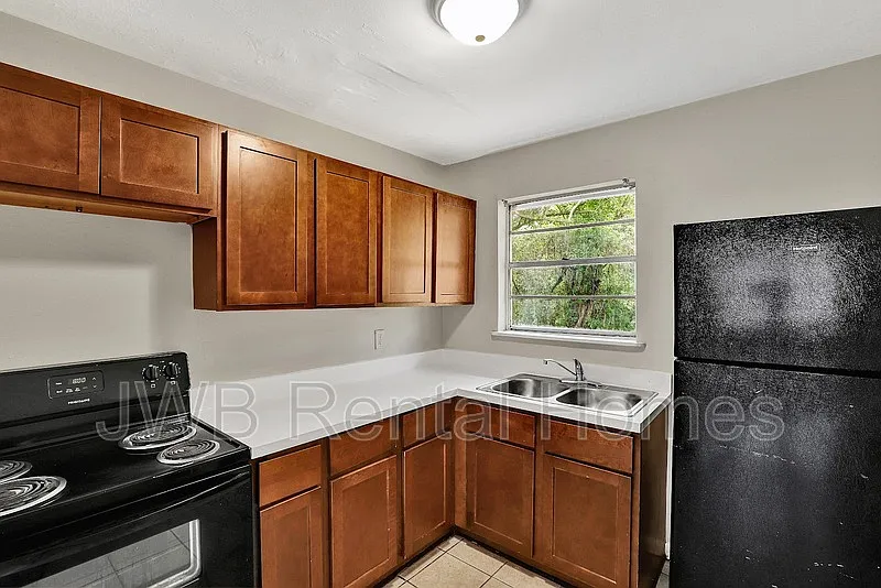Northside — Photo 2