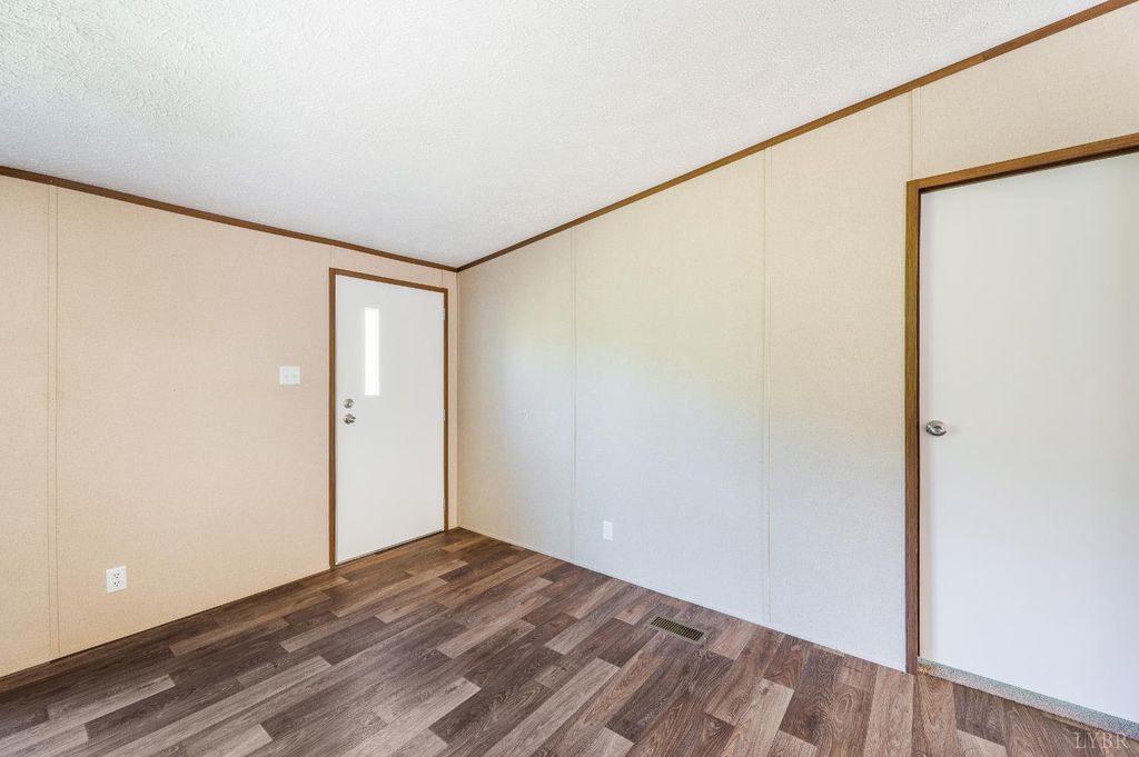 5046 Red House Rd, Appomattox, VA - View 3