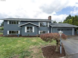 11610 NE Flanders St, Portland, OR 97220