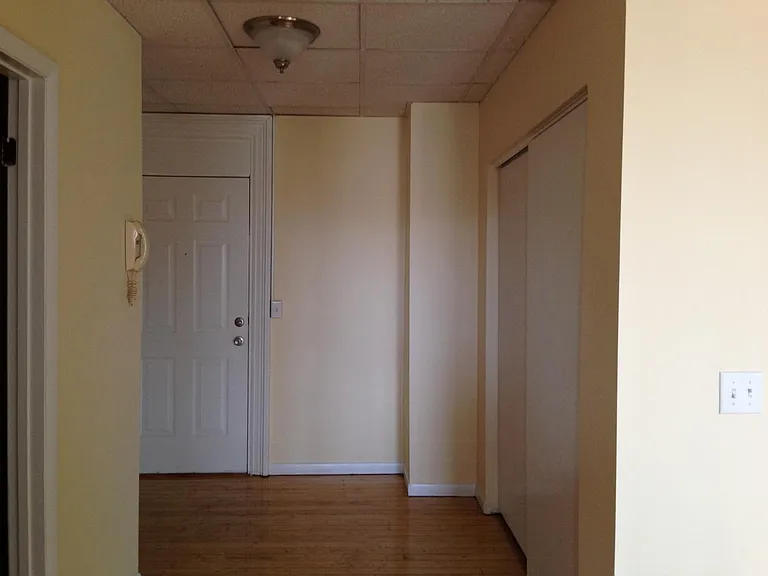 141 High St #13 — Photo 4