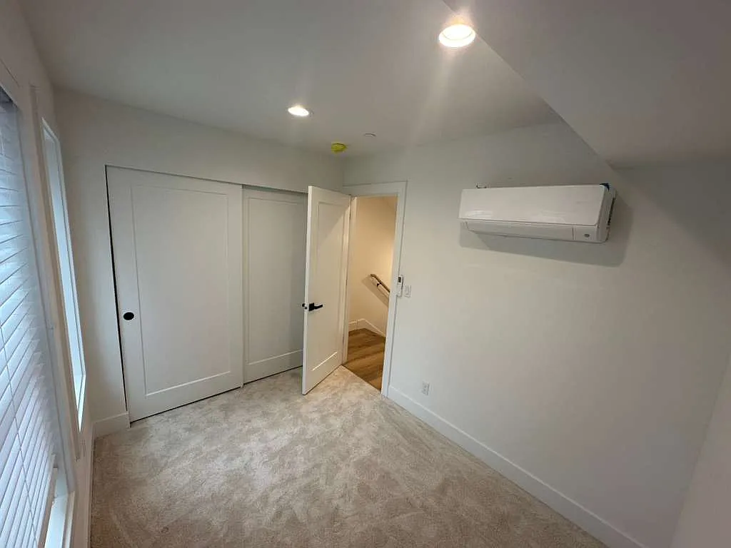 3 bed, 2.5 bath, 1430 sqft, $3,990 — Photo 4