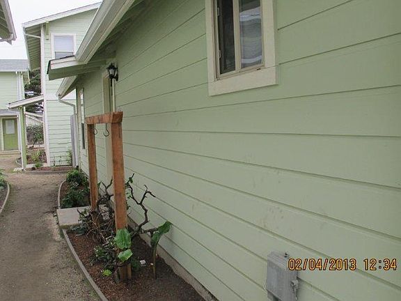 4th image of 435 N Whipple St APT B