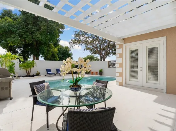 4840 W Boulevard CT, NAPLES, FL 34103