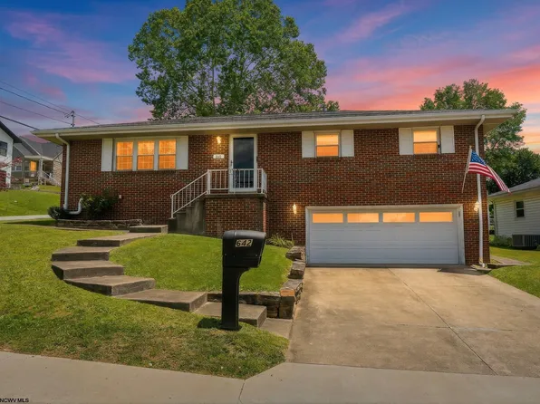 642 Pennsylvania Ave, Bridgeport, WV 26330