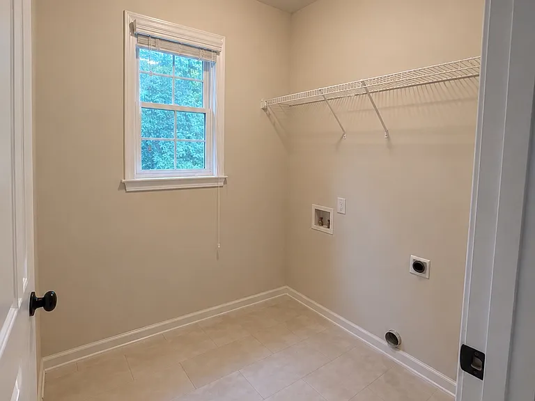 10295 Medridge Cir — Photo 7