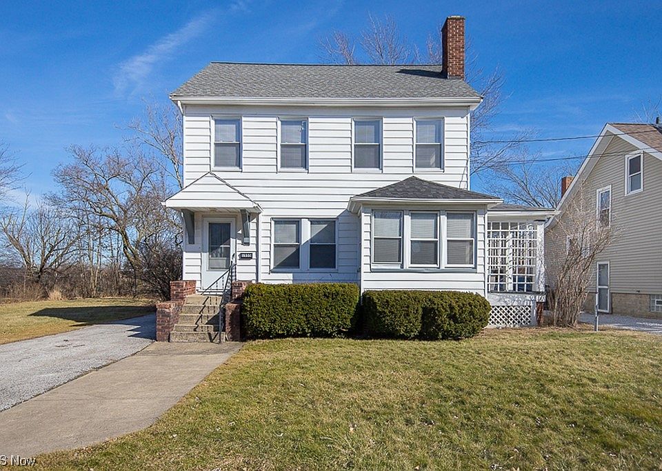 1st image of 1555 E 214th St