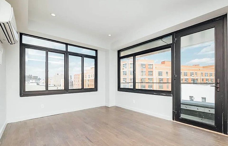 1st image of 46 Melrose St #4A