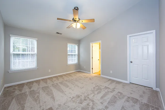 10420 Haddington Dr NW — Photo 13