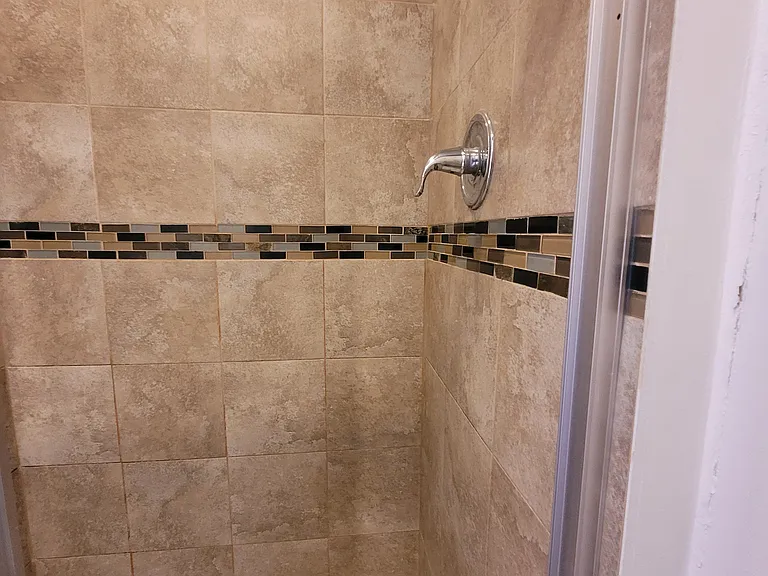 6019 S Saint Lawrence Ave #3N — Photo 7