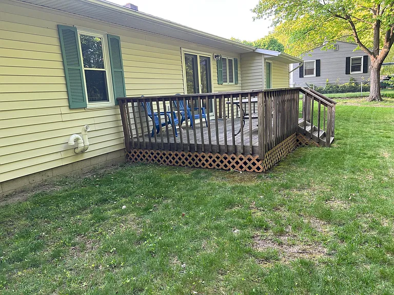 356 Shady Ln — Photo 6