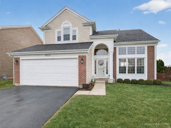 1824 Harrison Ave, Mundelein, IL 60060