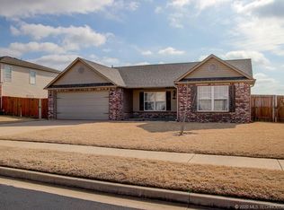420 E 149th St S, Glenpool, OK 74033