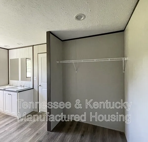 106 Cumberland Ln — Photo 9