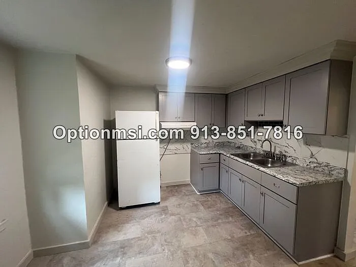 1 bed, 1.0 bath, $750 — Photo 3