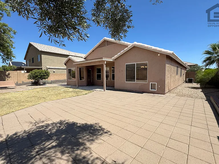 12614 W Avalon Dr — Photo 38