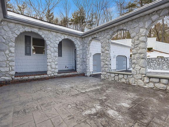 3rd image of 5 Trix Lane